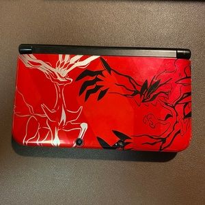 Nintendo 3DS XL Pokémon X and Y Red Special Edition Console with Charger! 👾🎮